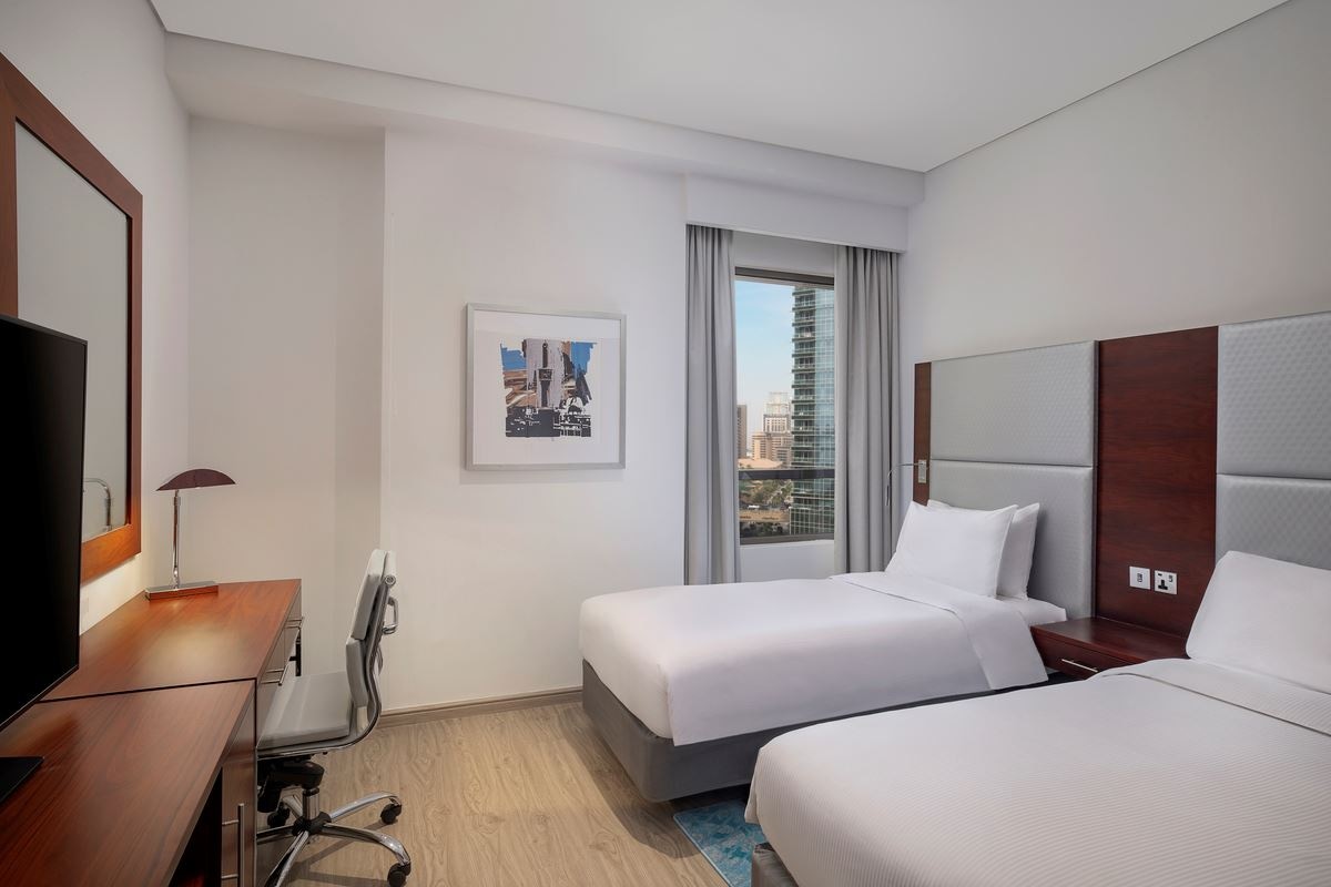 rooms-two-bedroom-family-suite-sea-view-with-balcony