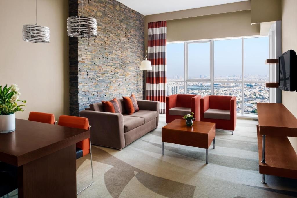rooms-1-broom-suite