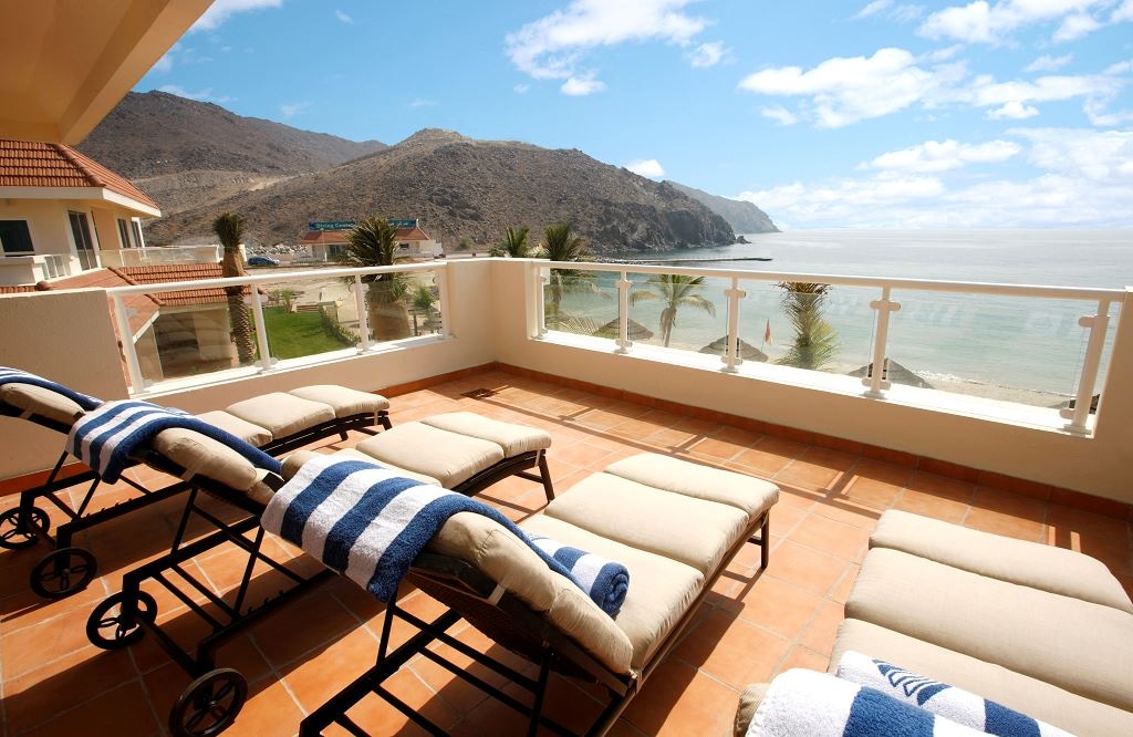 rooms-2-broom-villa