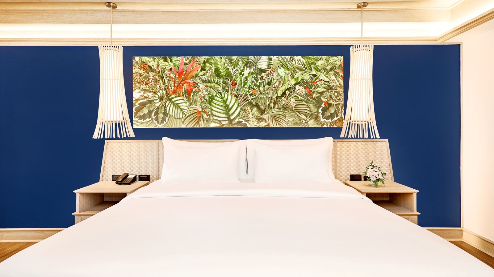rooms-deluxe-poolview