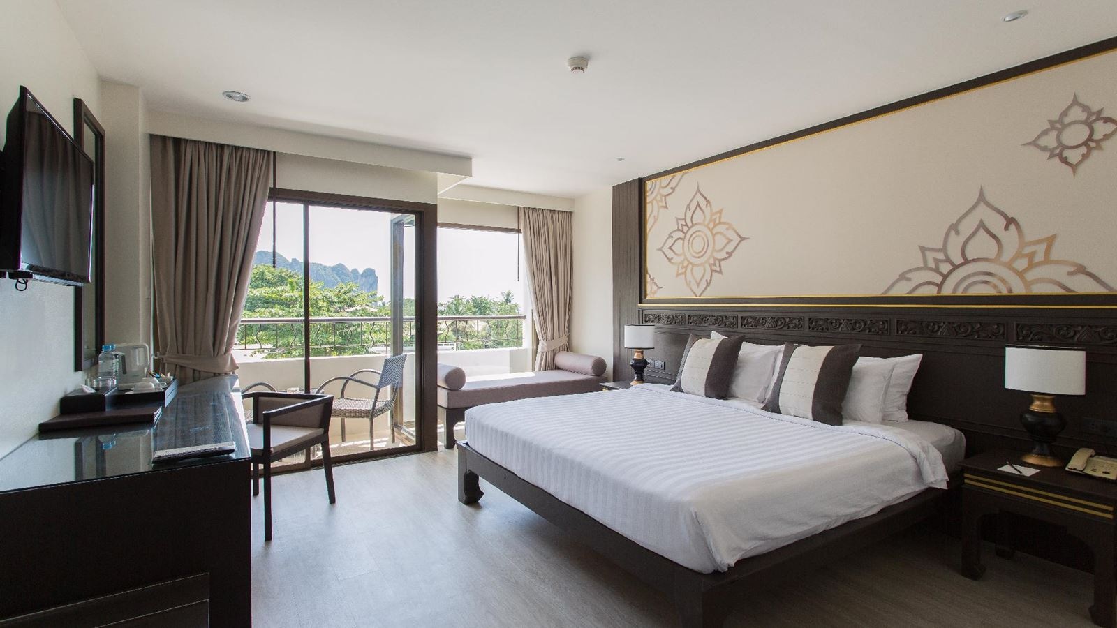 rooms-superior-sea-view-room