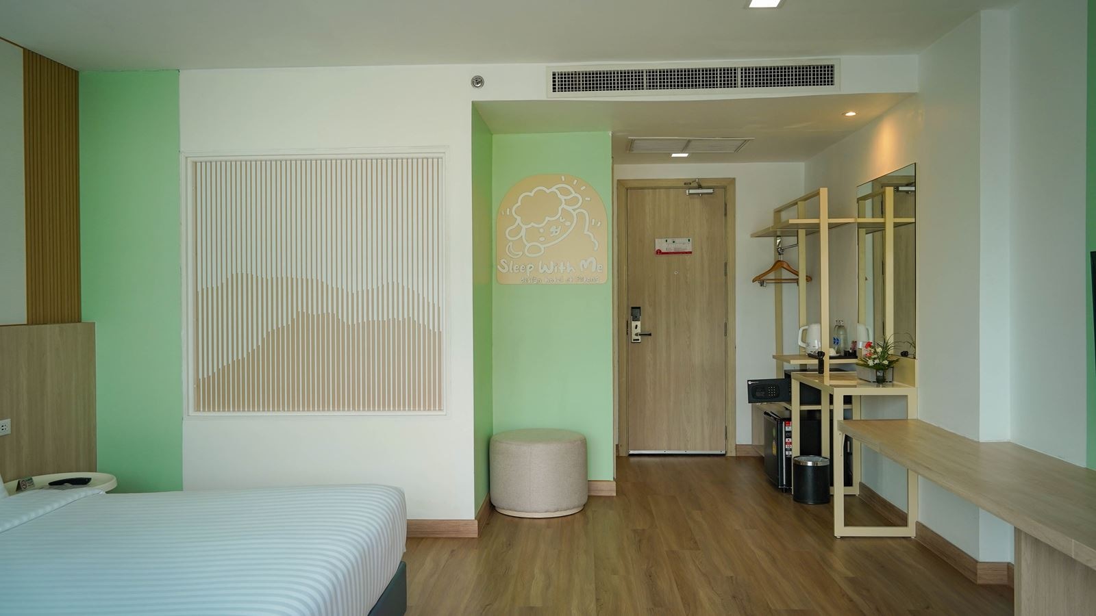 rooms-deluxe-jacuzzi