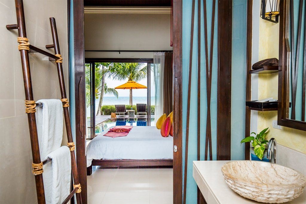 rooms-beach-front-pool-villa