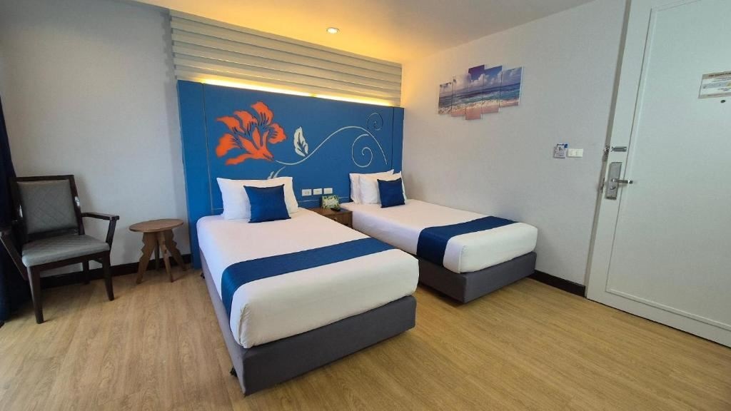 rooms-deluxe-room