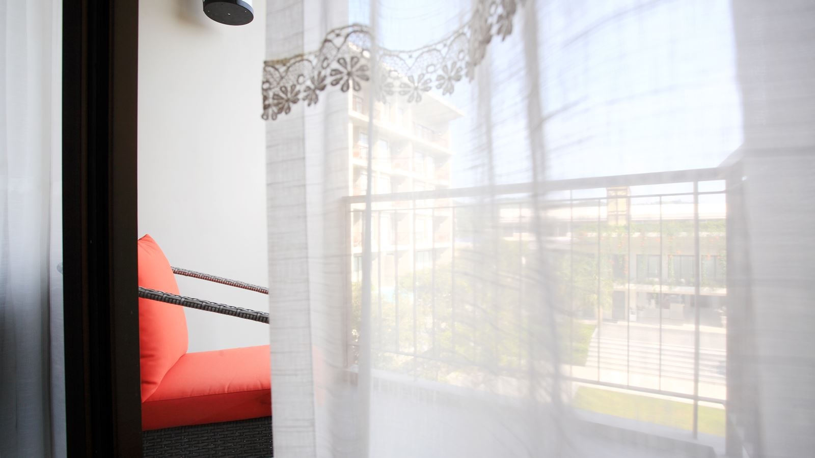 rooms-superior-pool-view