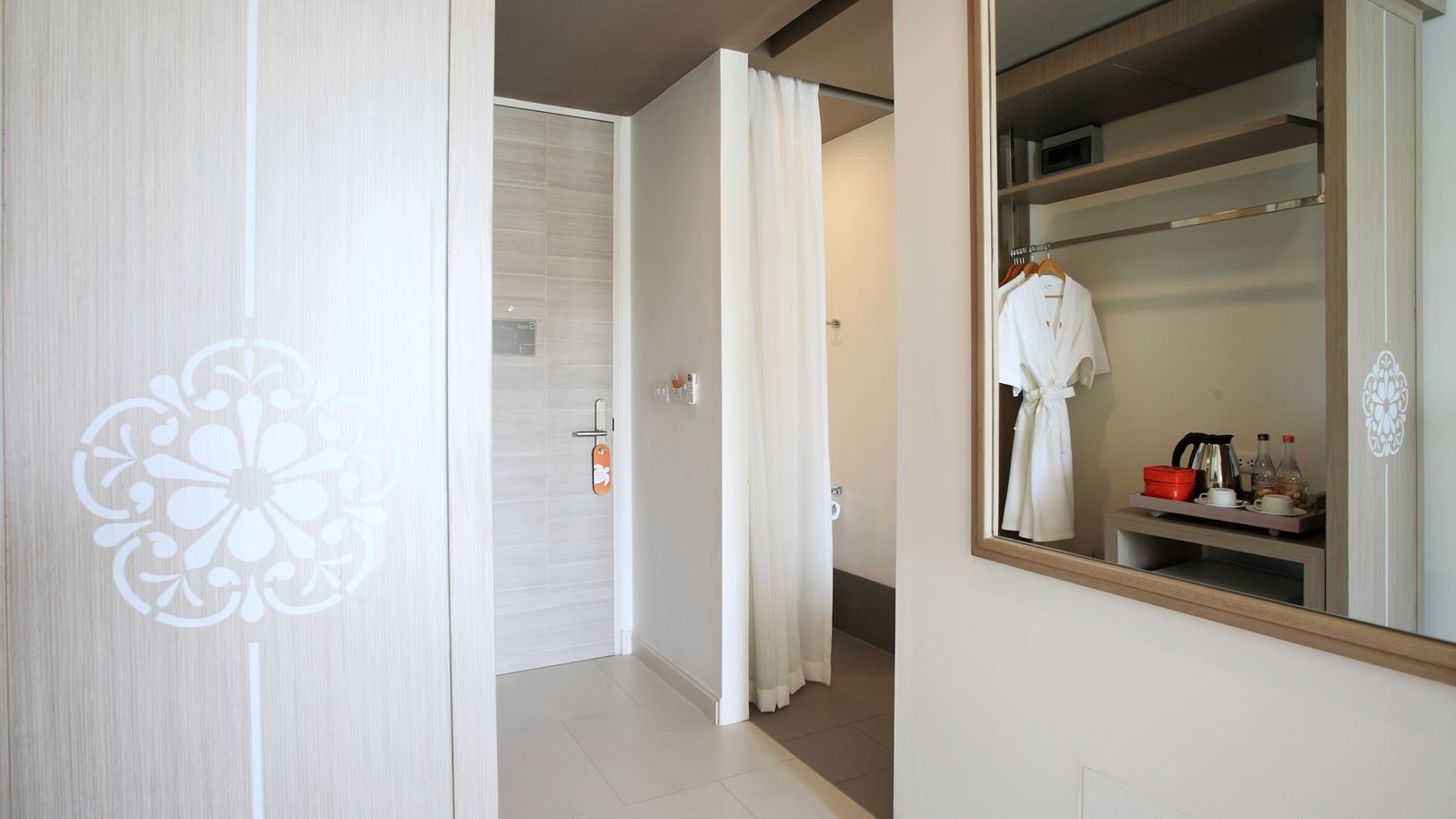 rooms-superior-pool-access