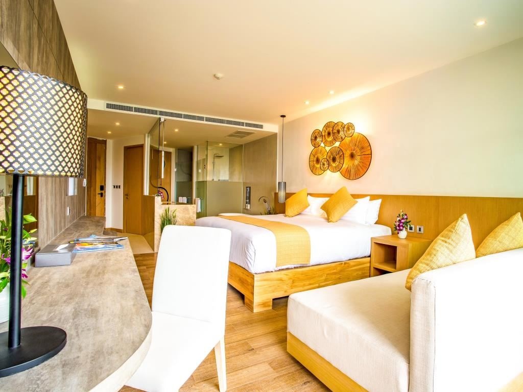rooms-deluxe-room