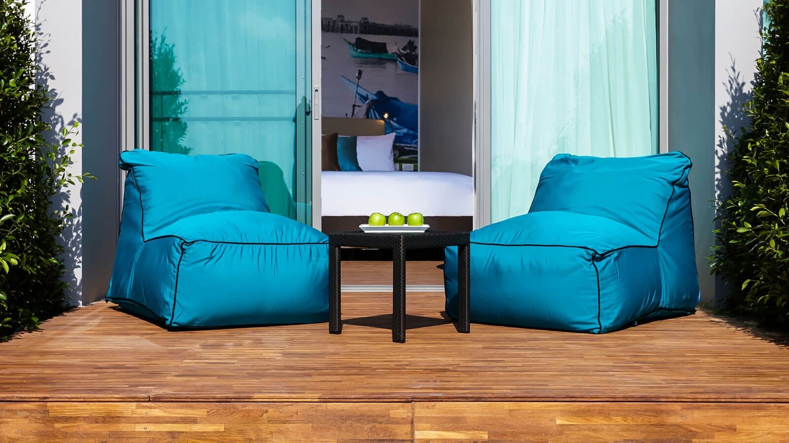rooms-deluxe-beachfront