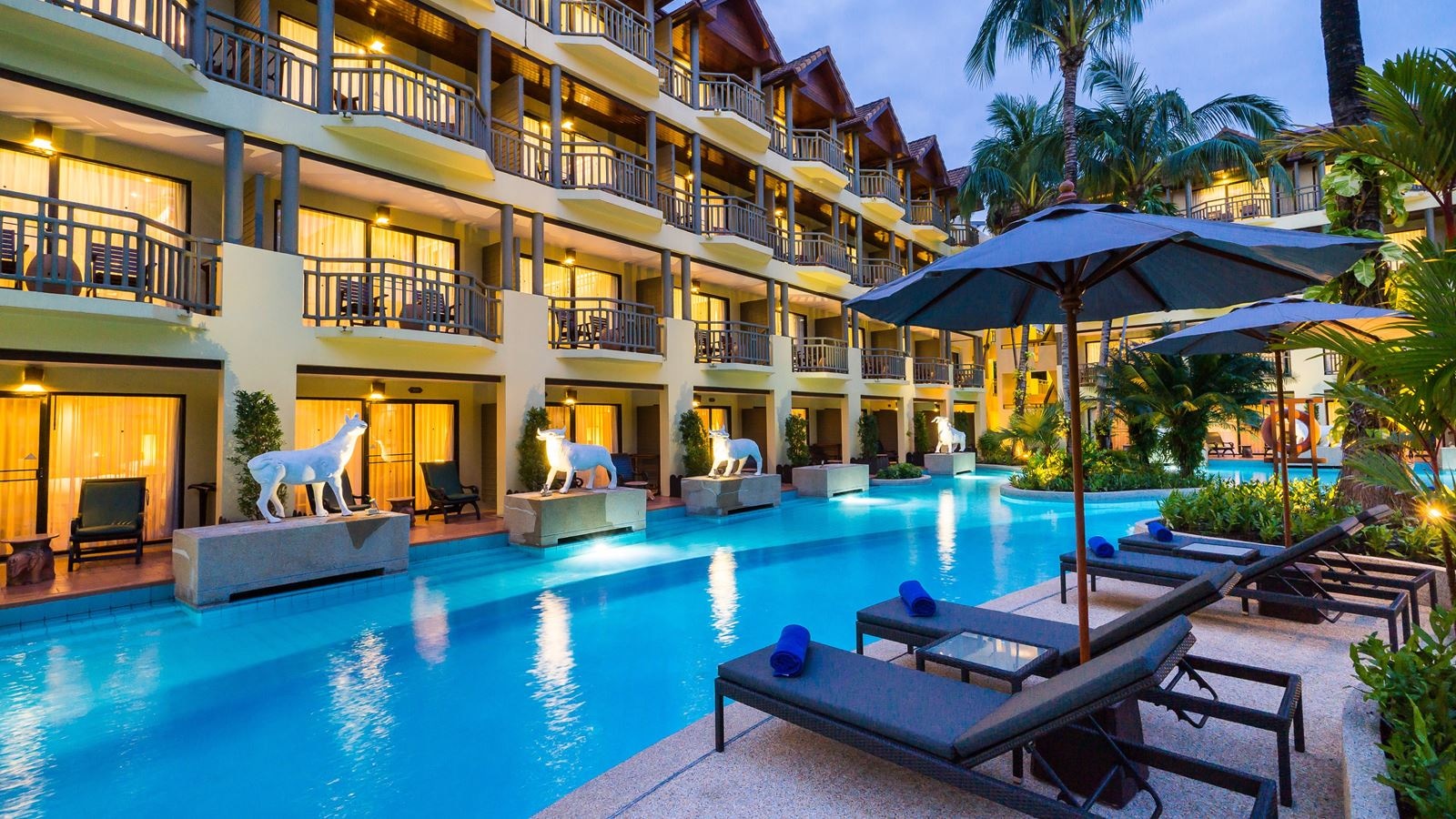 pools-outdoor-pool