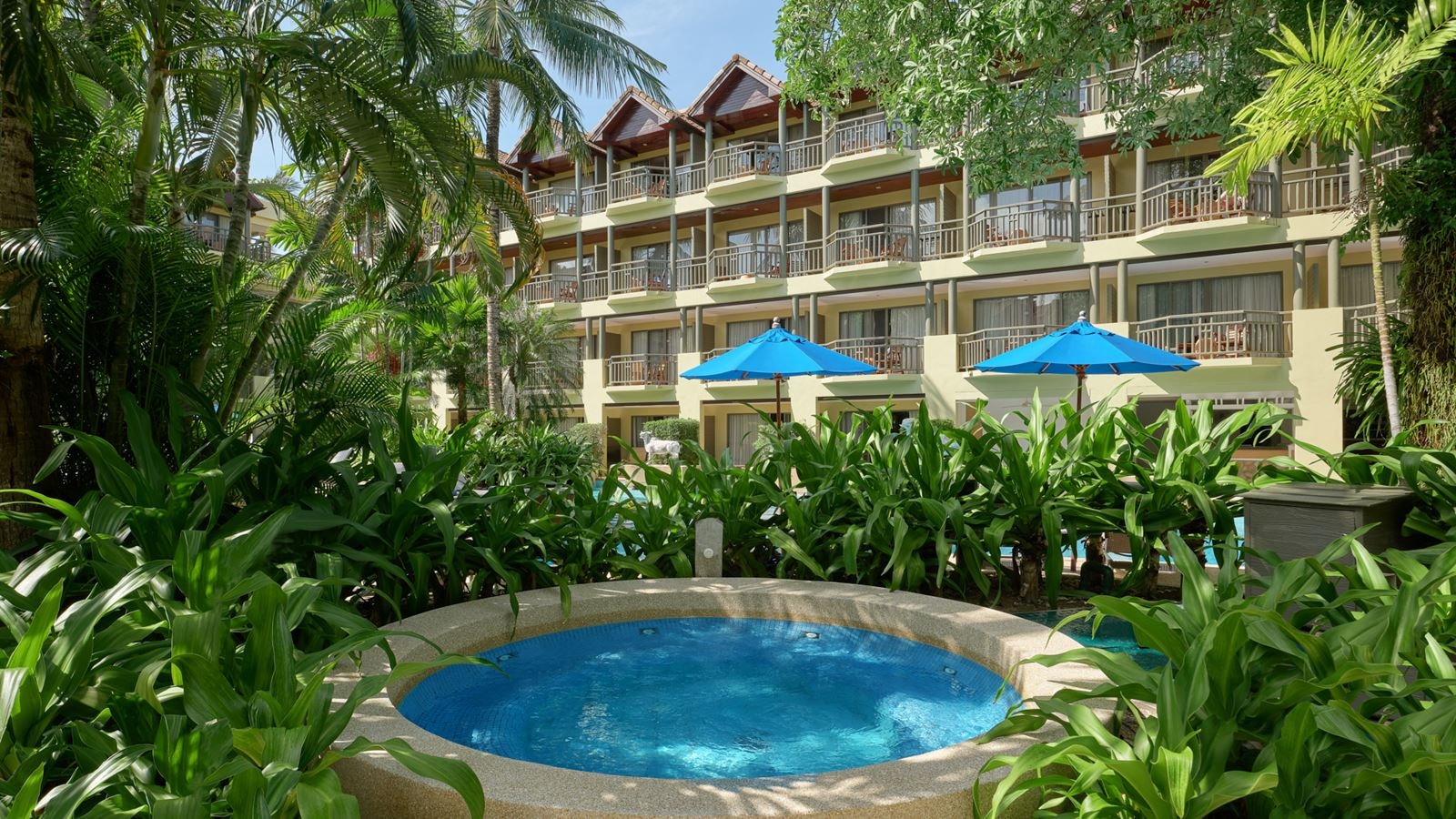 pools-outdoor-pool