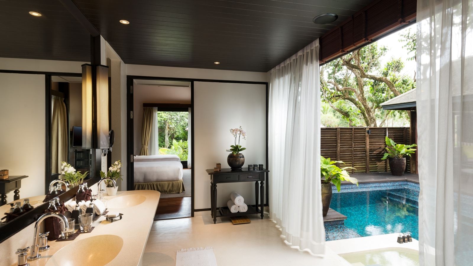 rooms-two-bedroom-family-pool-villa