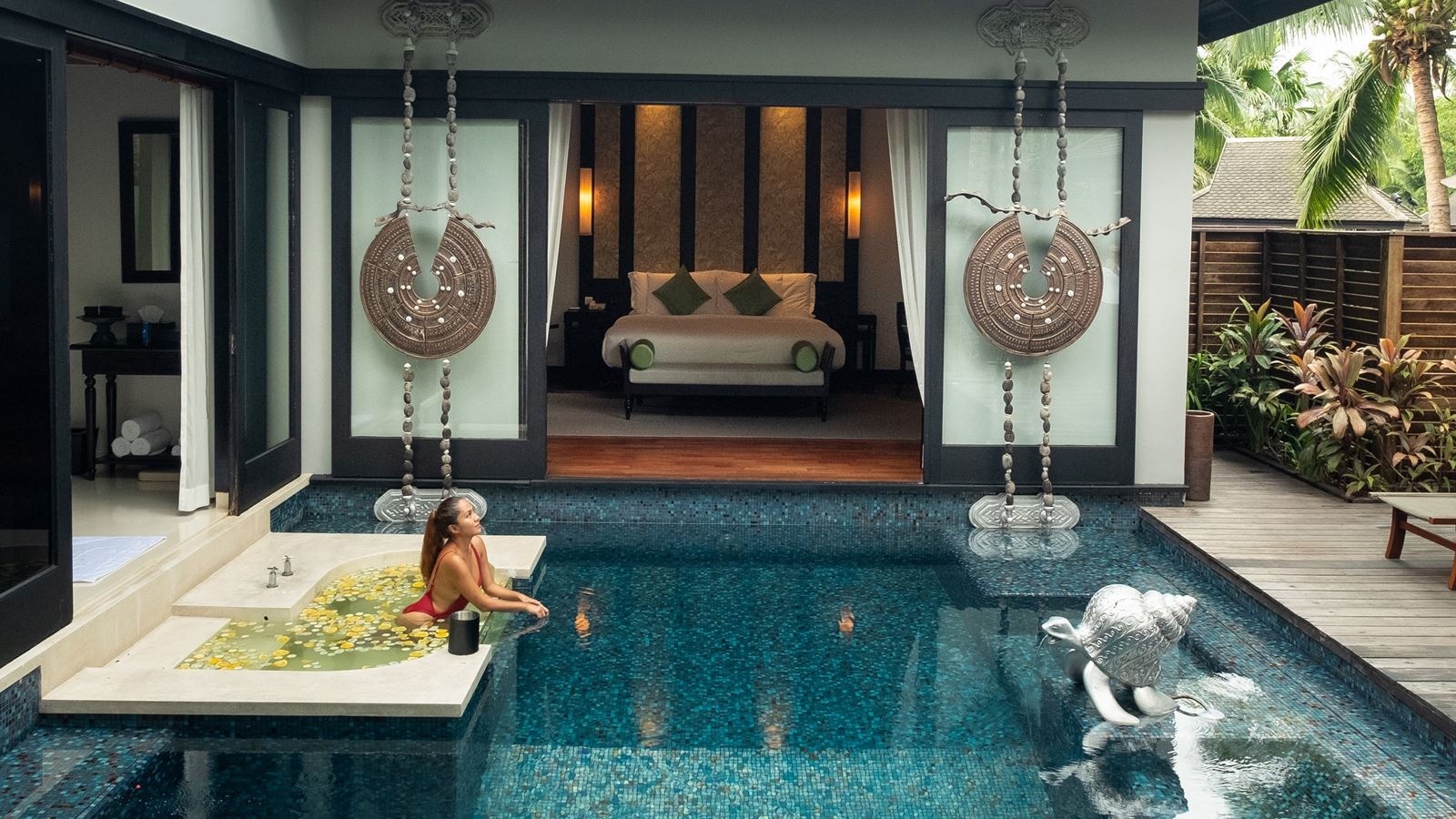 rooms-pool-villa