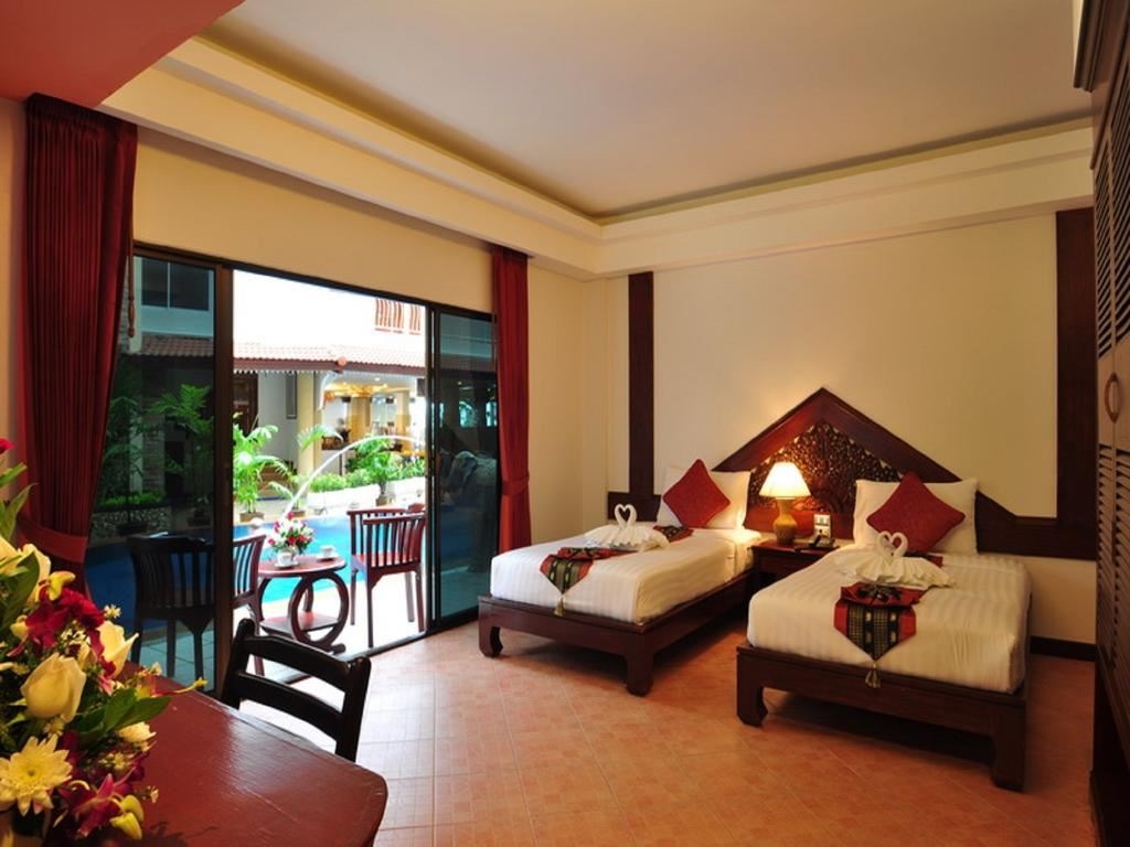rooms-superior-room