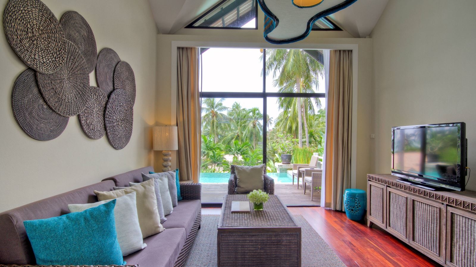 rooms-pool-villa