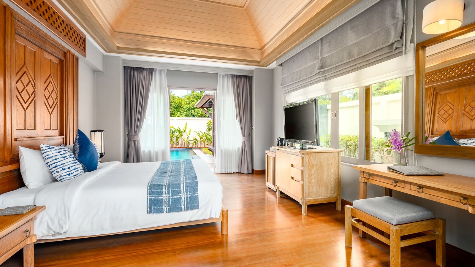 rooms-pool-villa