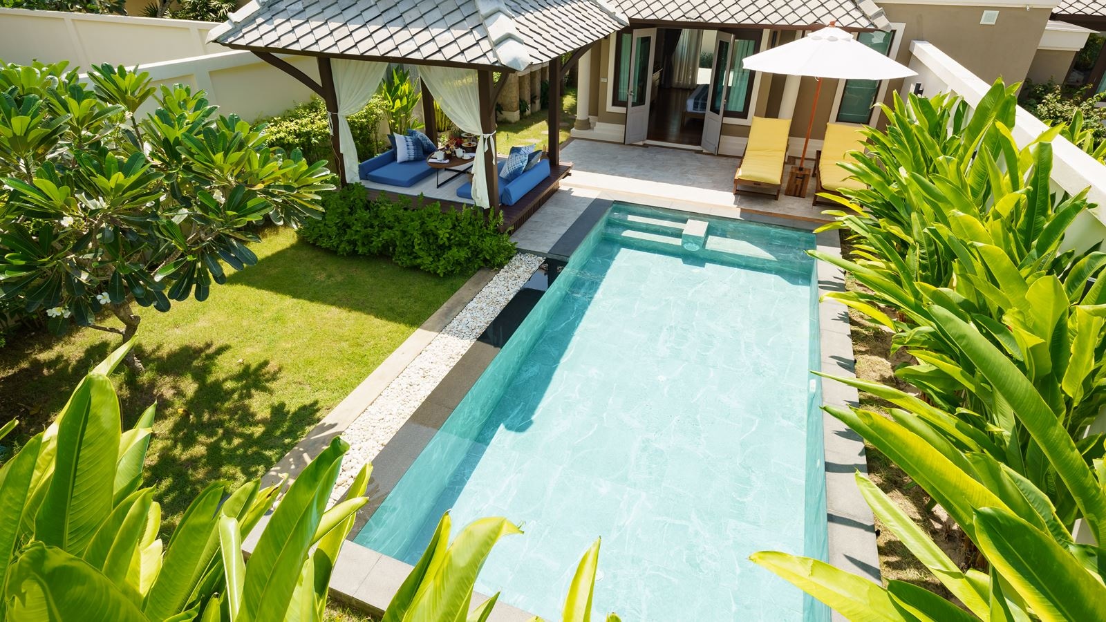 rooms-pool-villa