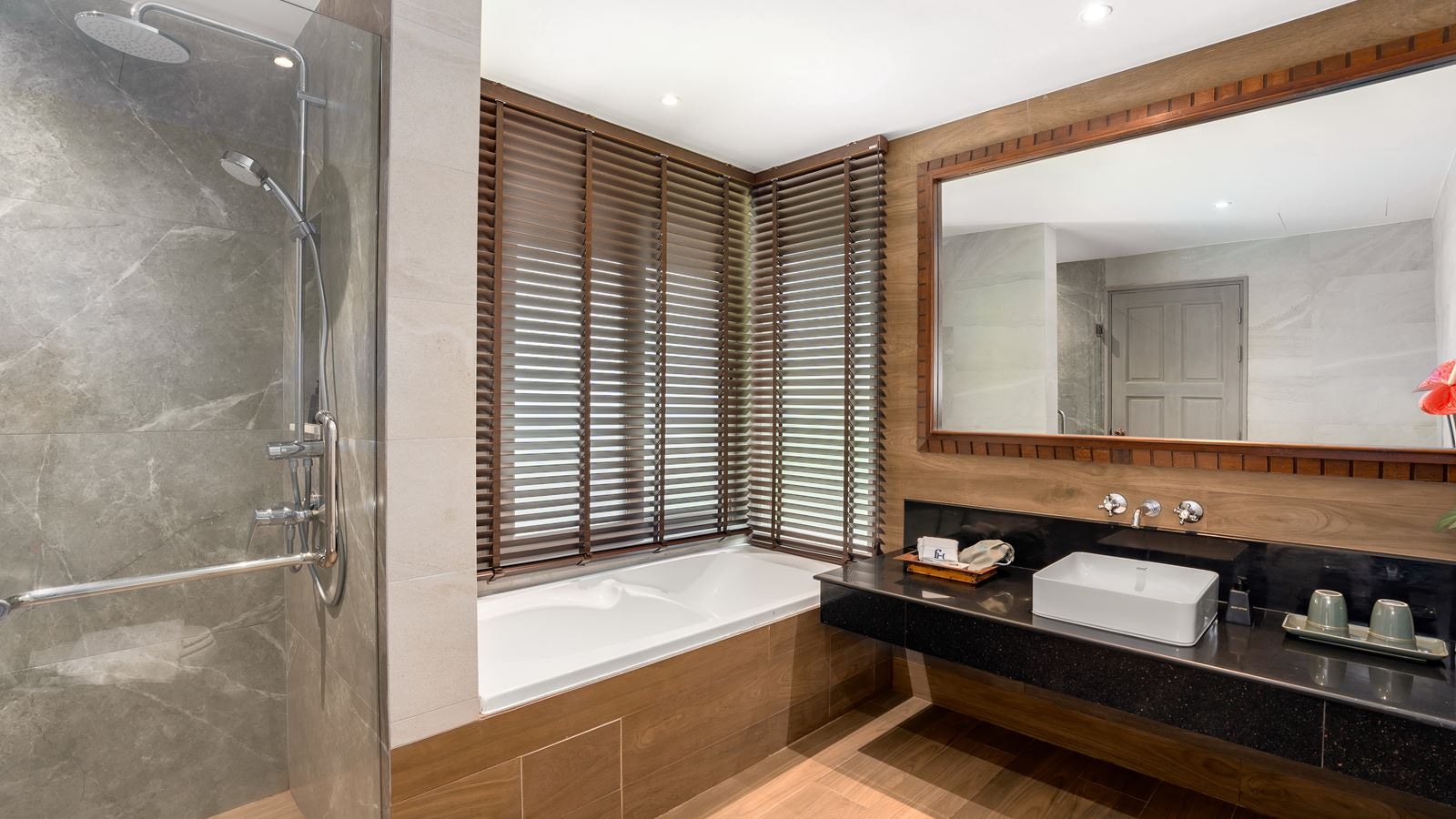 rooms-sunset-suite