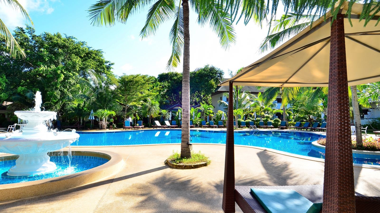 pools-outdoor-pool
