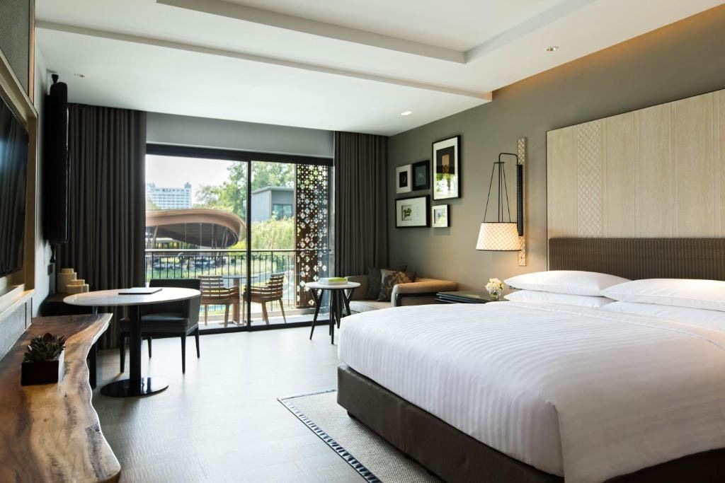 rooms-family-room