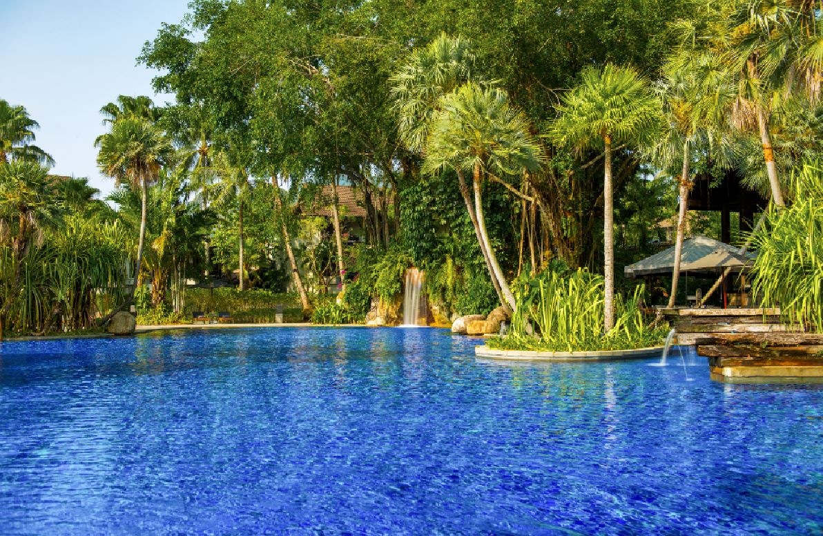 pools-outdoor-pool