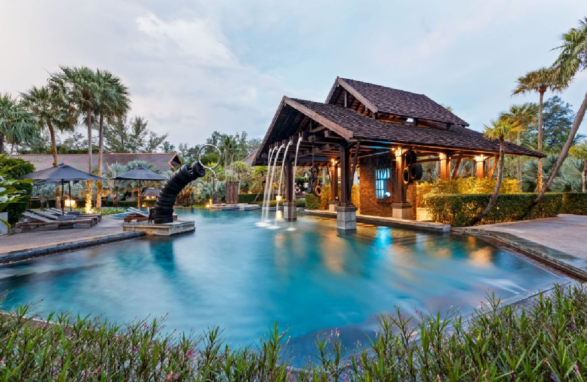 pools-outdoor-pool
