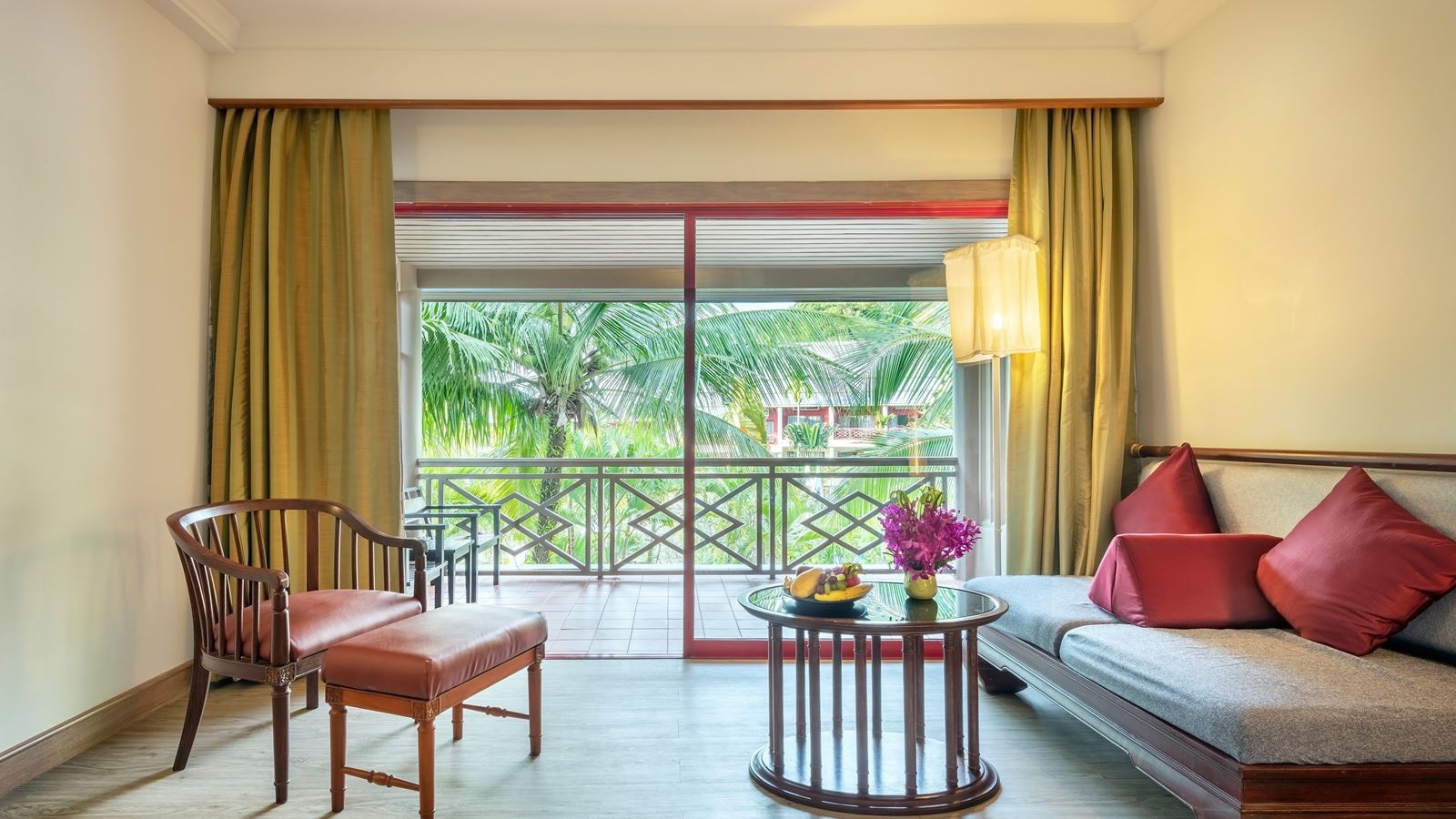 rooms-deluxe-room