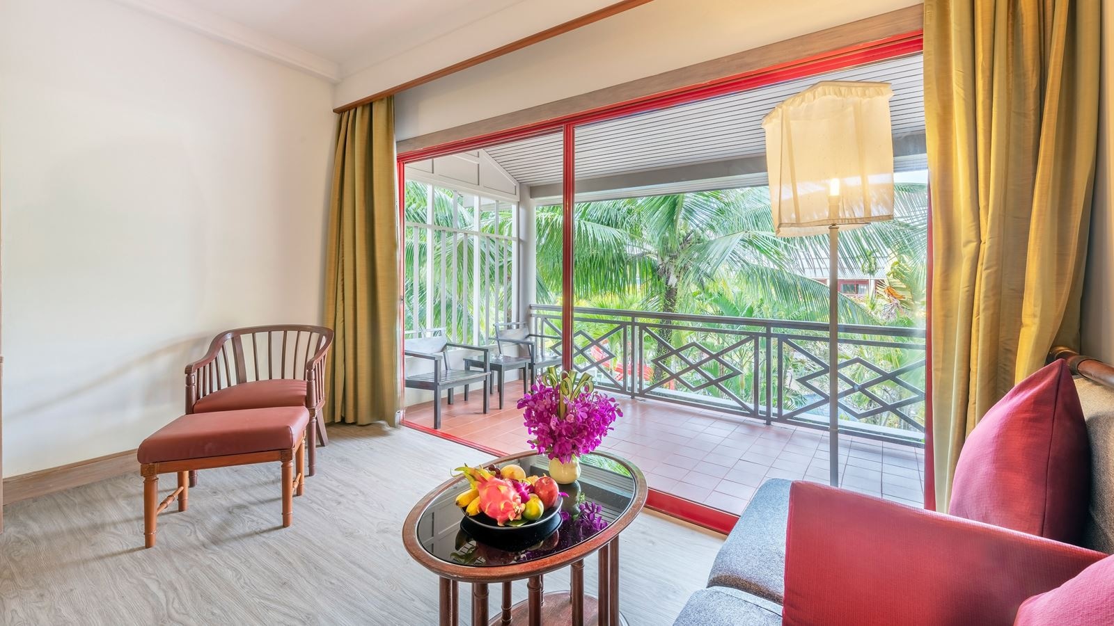 rooms-deluxe-room