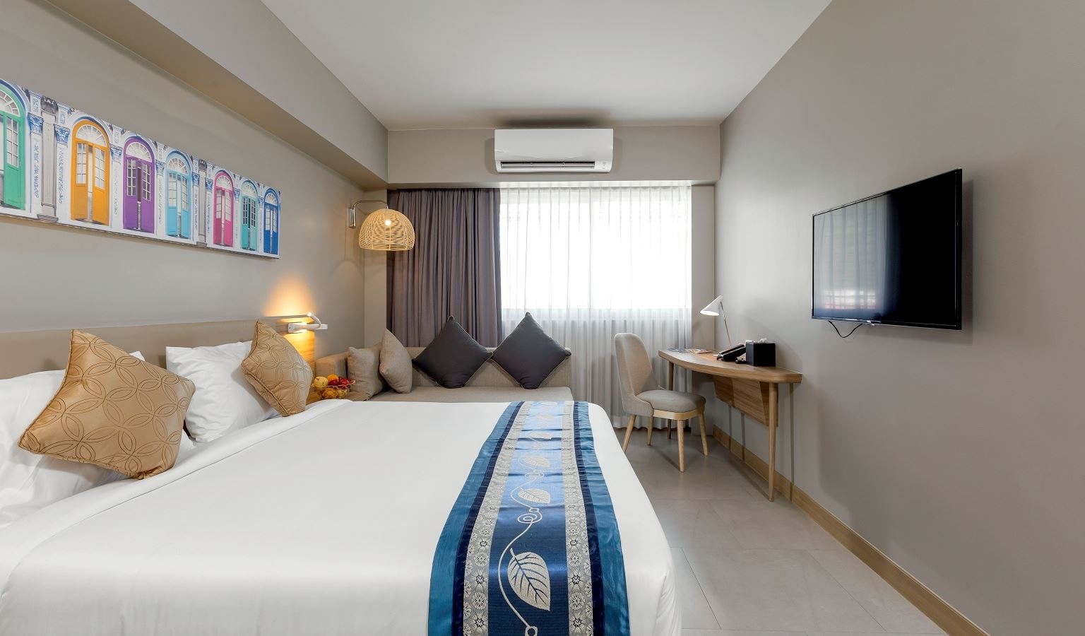 rooms-classic-room