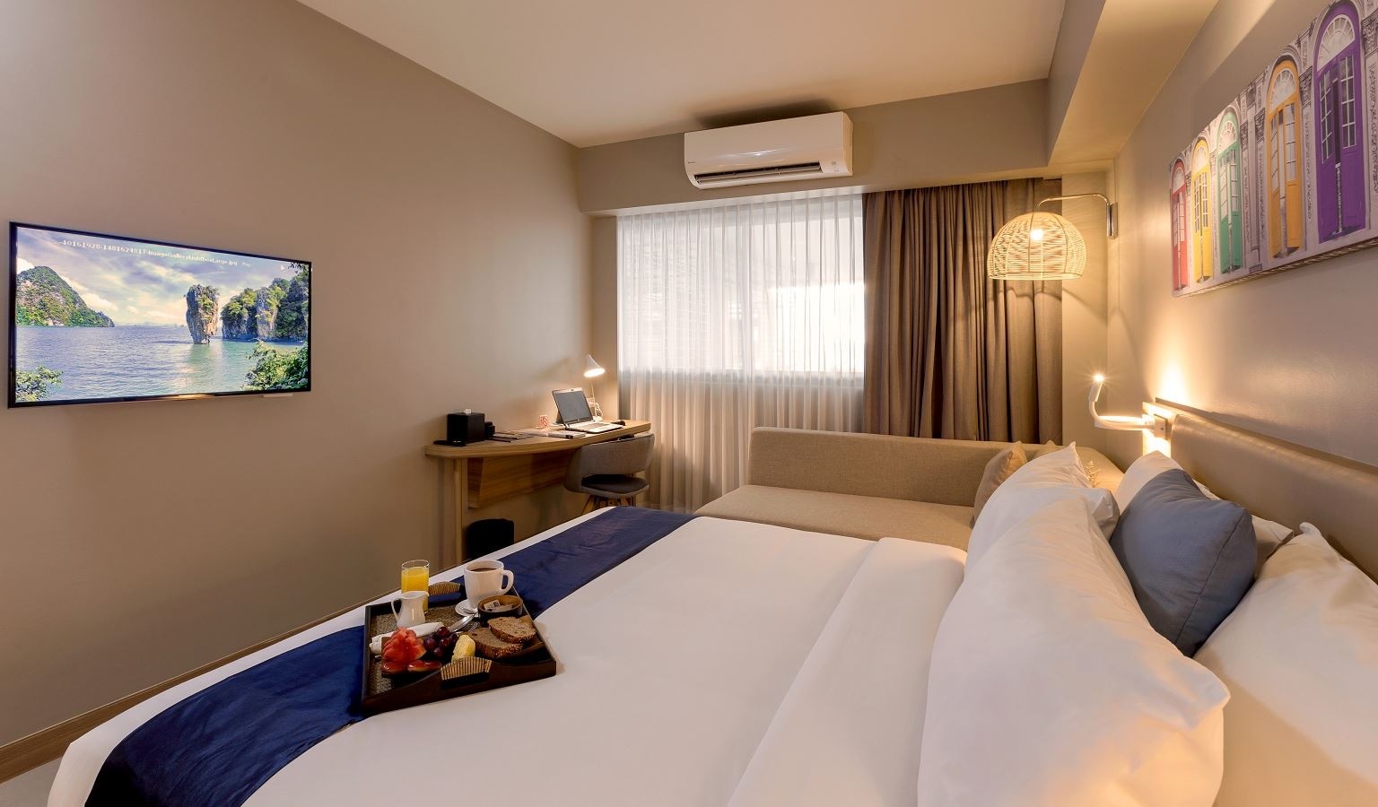rooms-classic-room