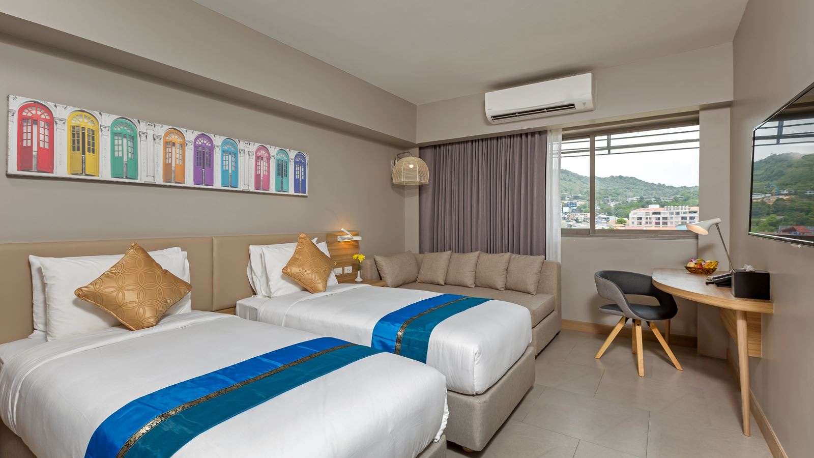 rooms-classic-room