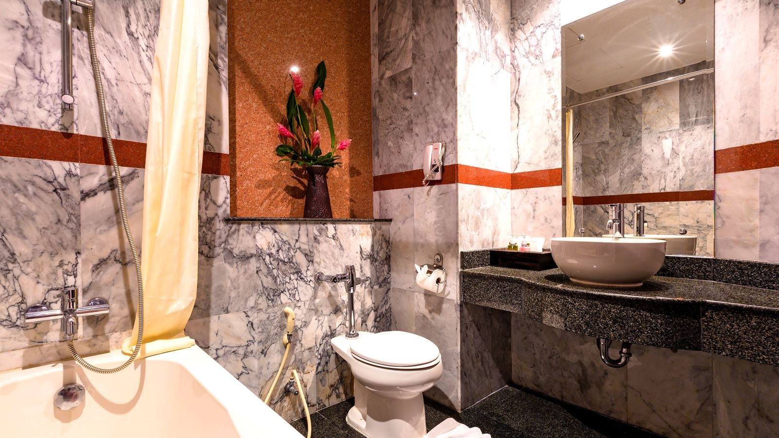 rooms-deluxe-room