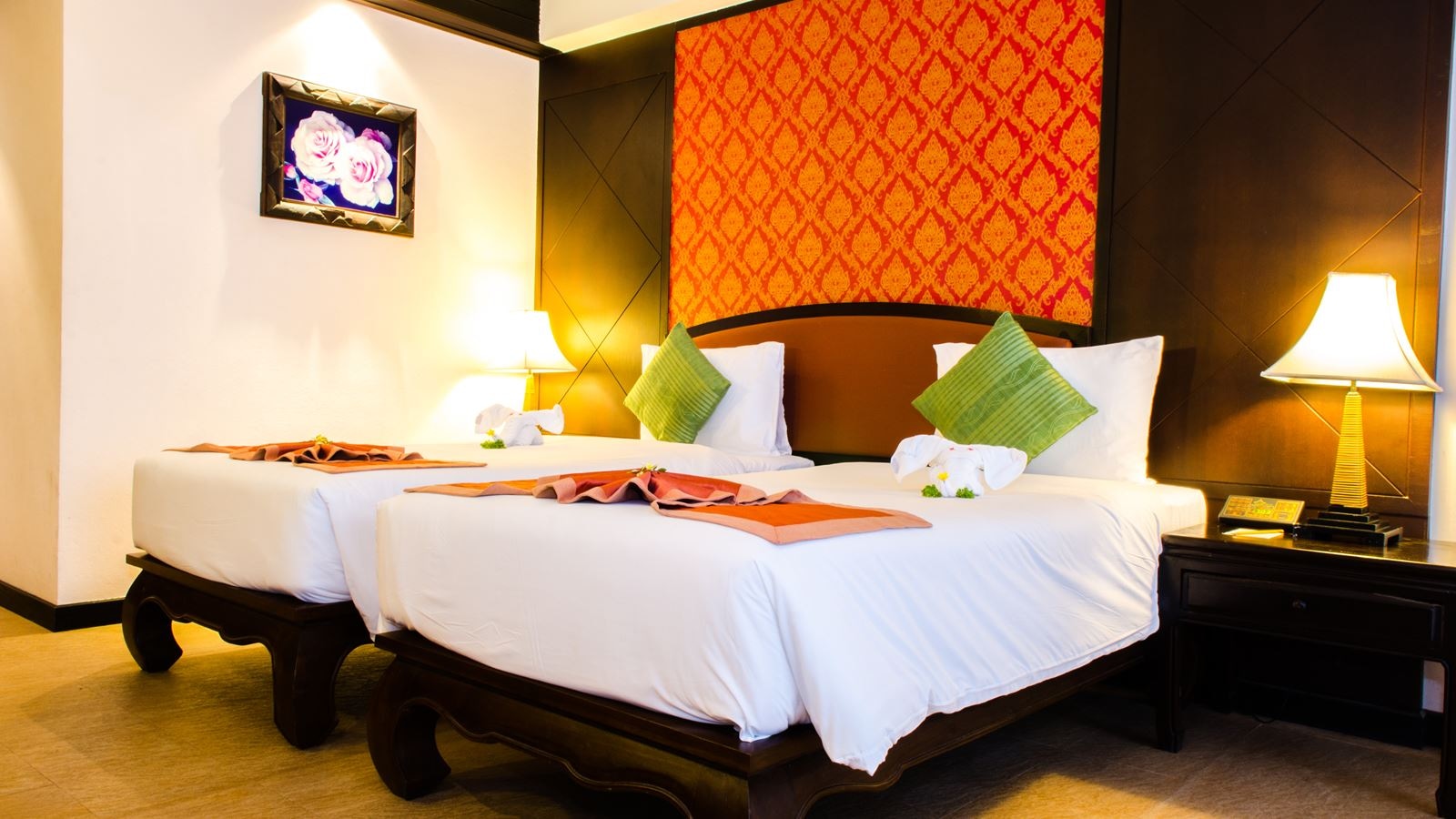 rooms-deluxe-room