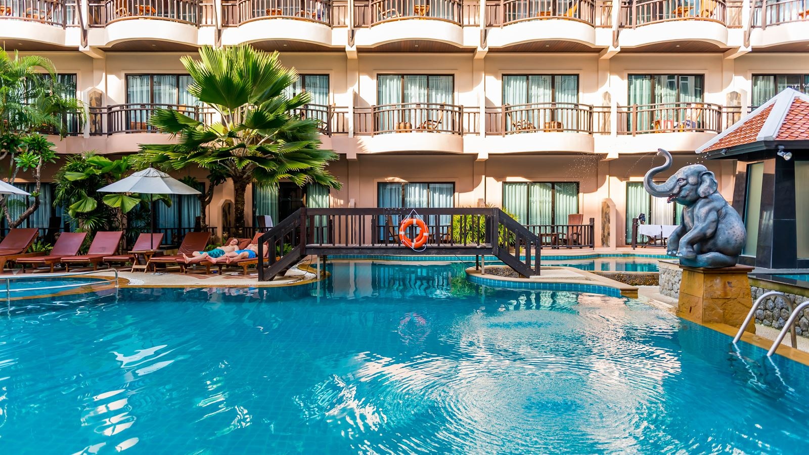 pools-outdoor-pool