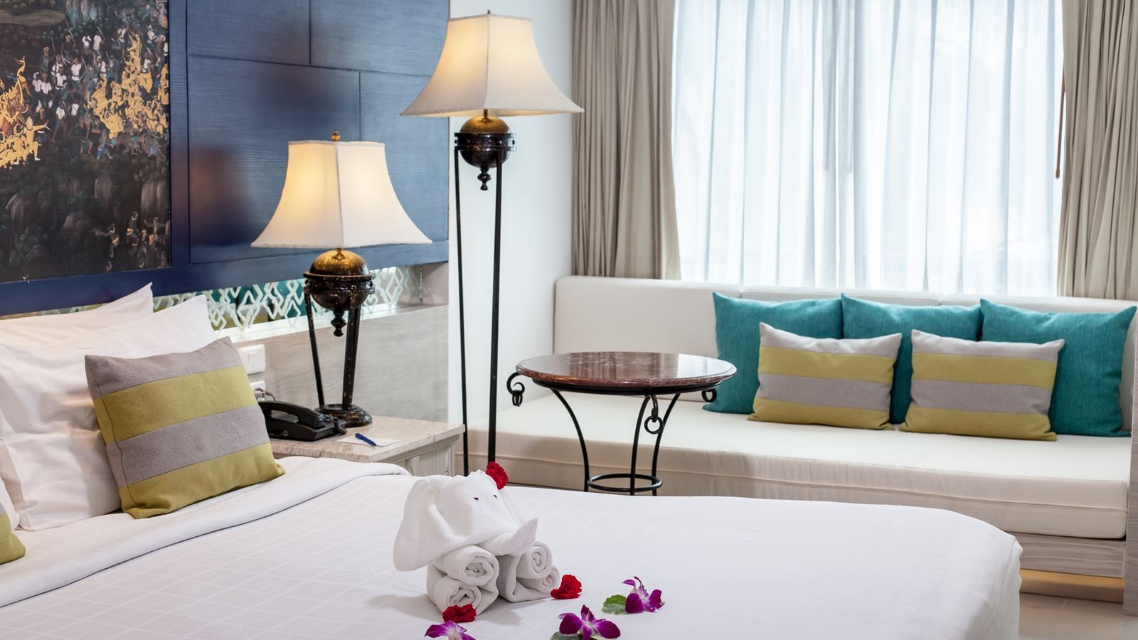 rooms-superior-room