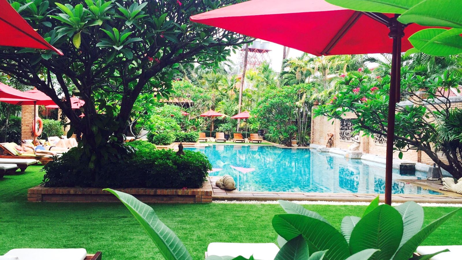 pools-outdoor-pool