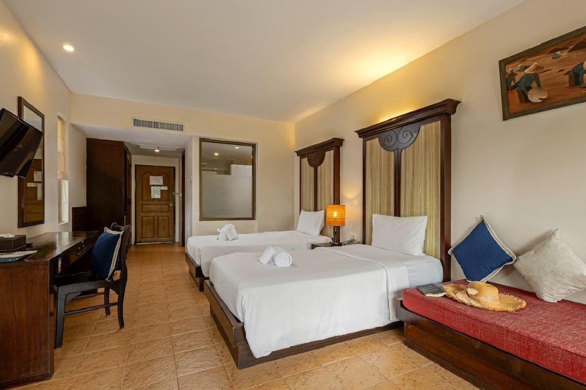 rooms-deluxe-room