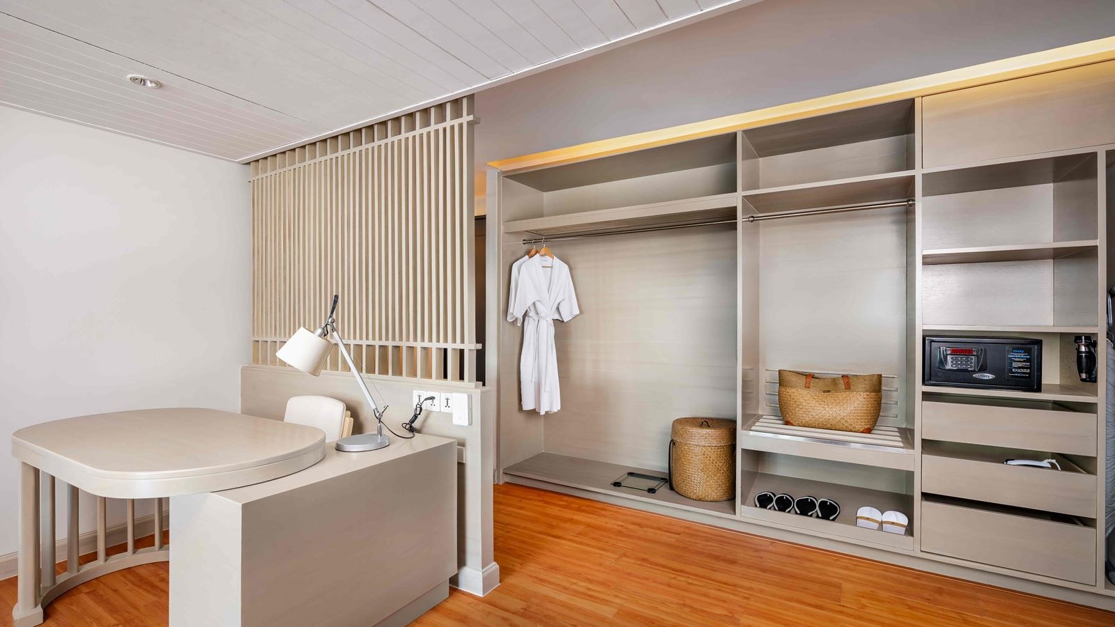 rooms-junior-suite
