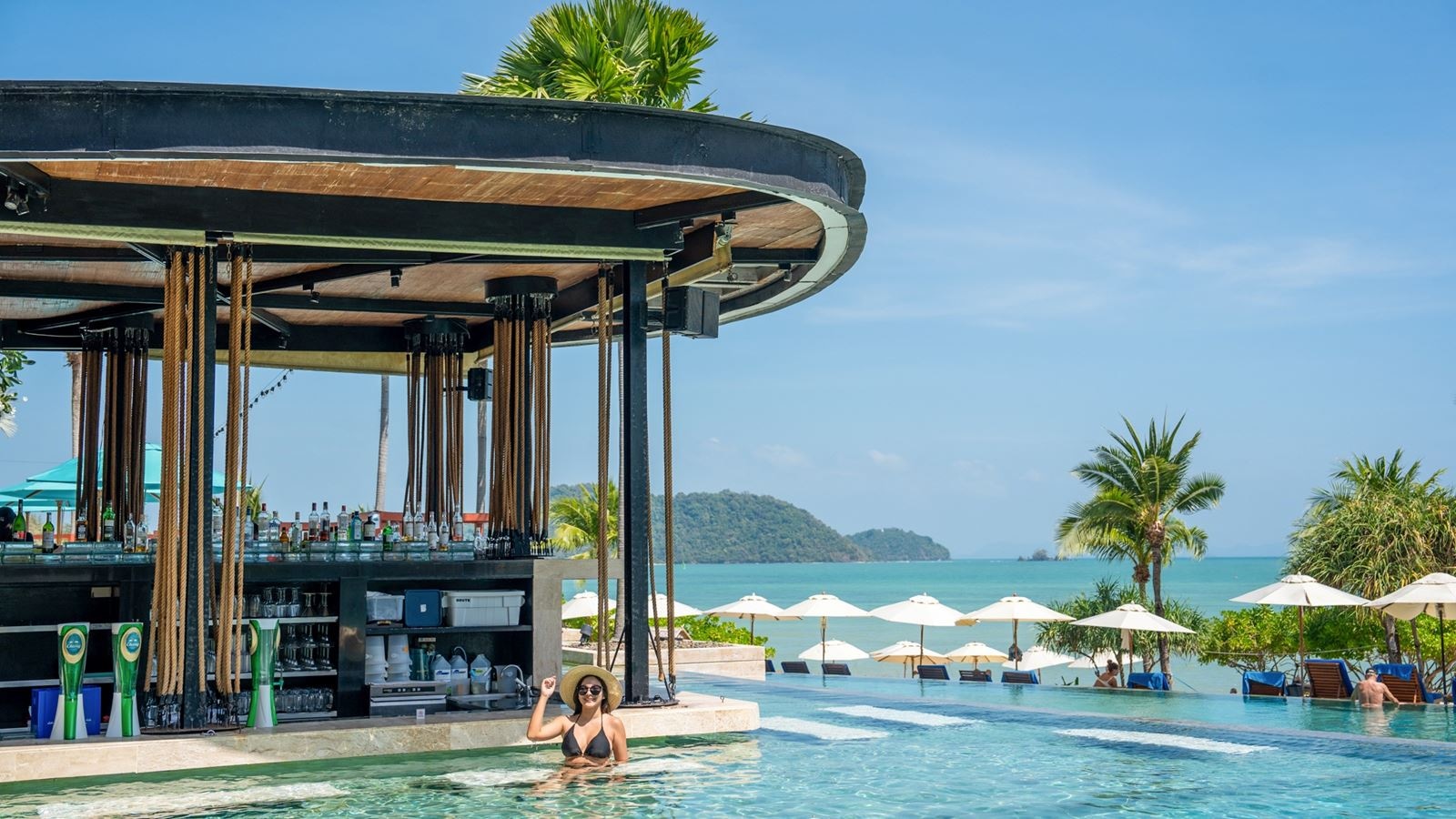 restaurants-edge-beach-club
