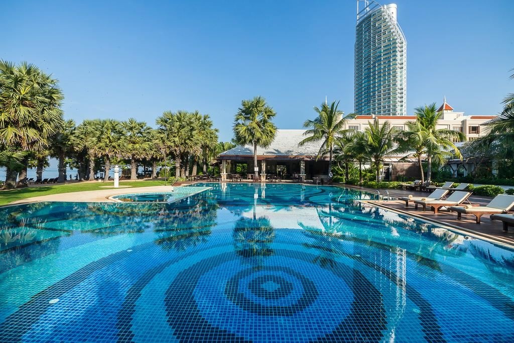 pools-outdoor-pool