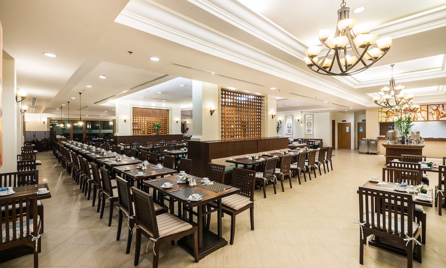 restaurants-raveena