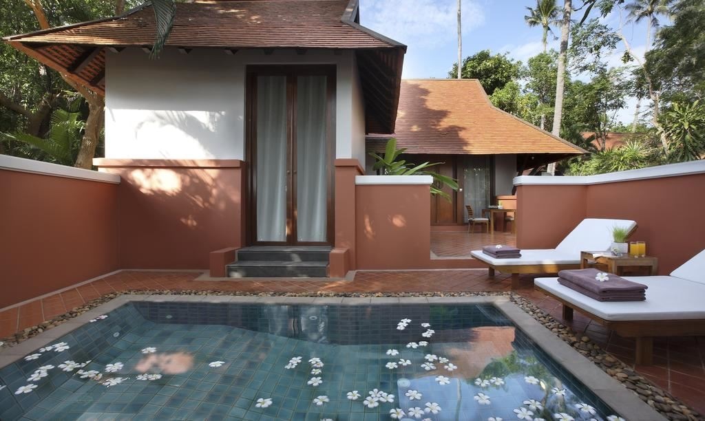 rooms-pool-villa-garden