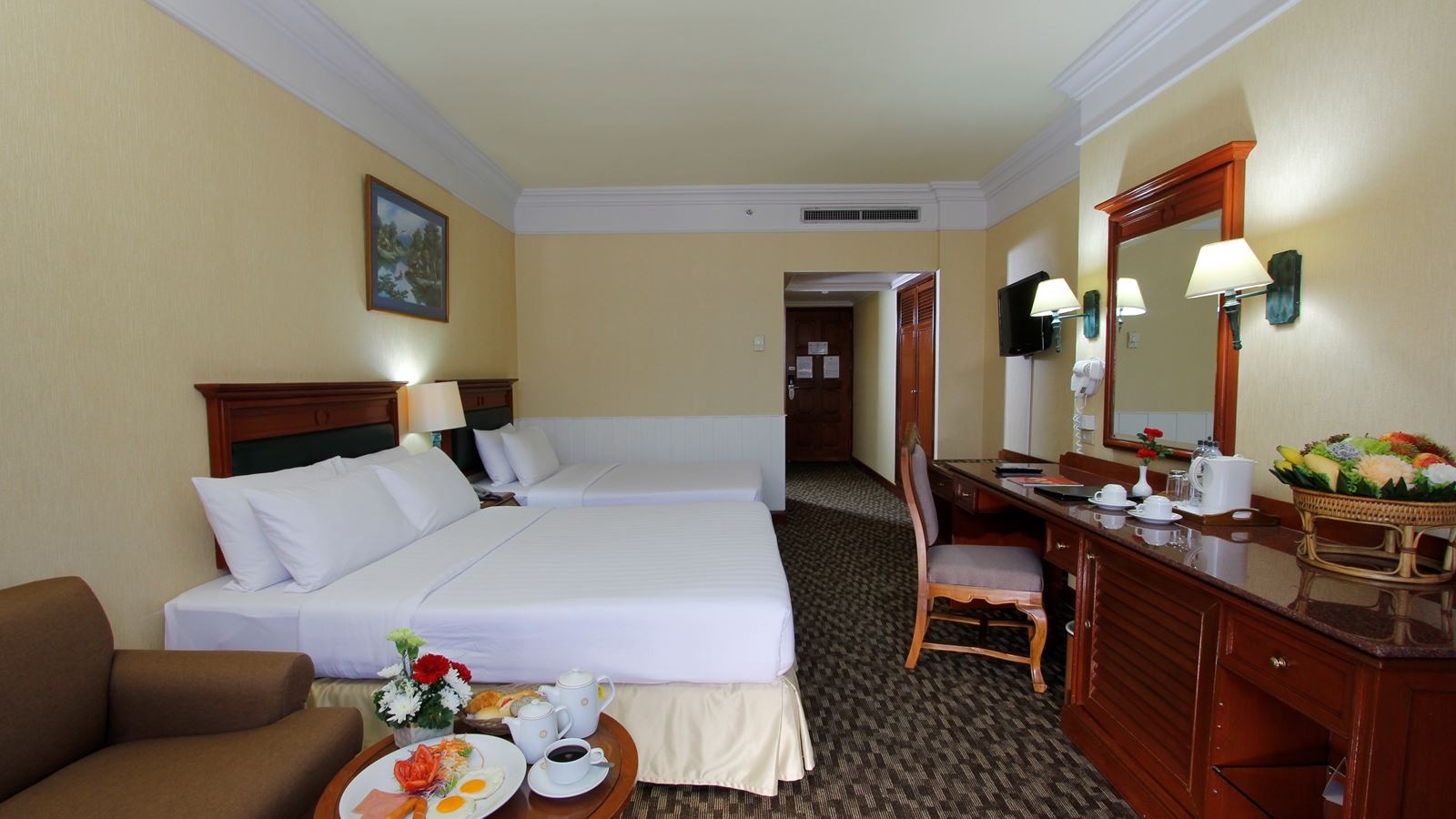 rooms-deluxe-room