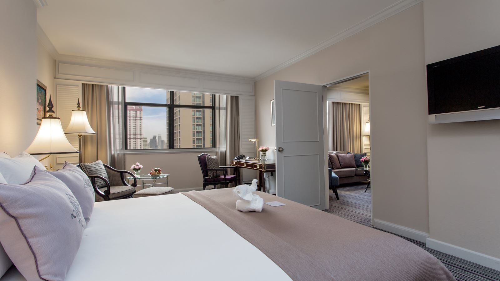 rooms-siam-suite