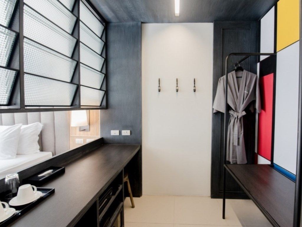 rooms-artsy-deluxe