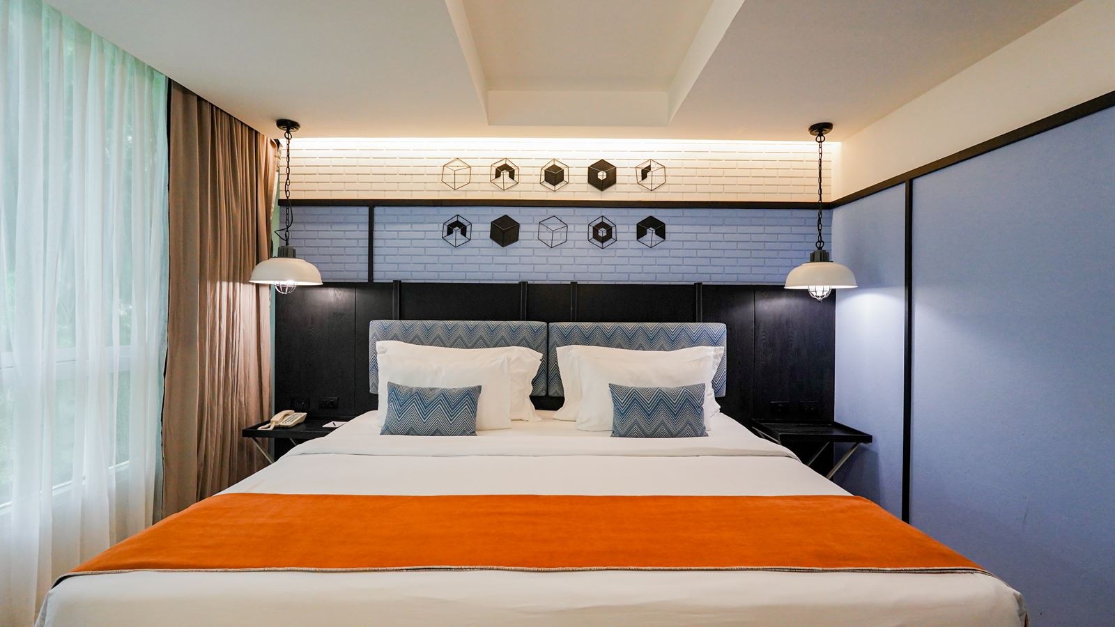 rooms-deluxe-inner