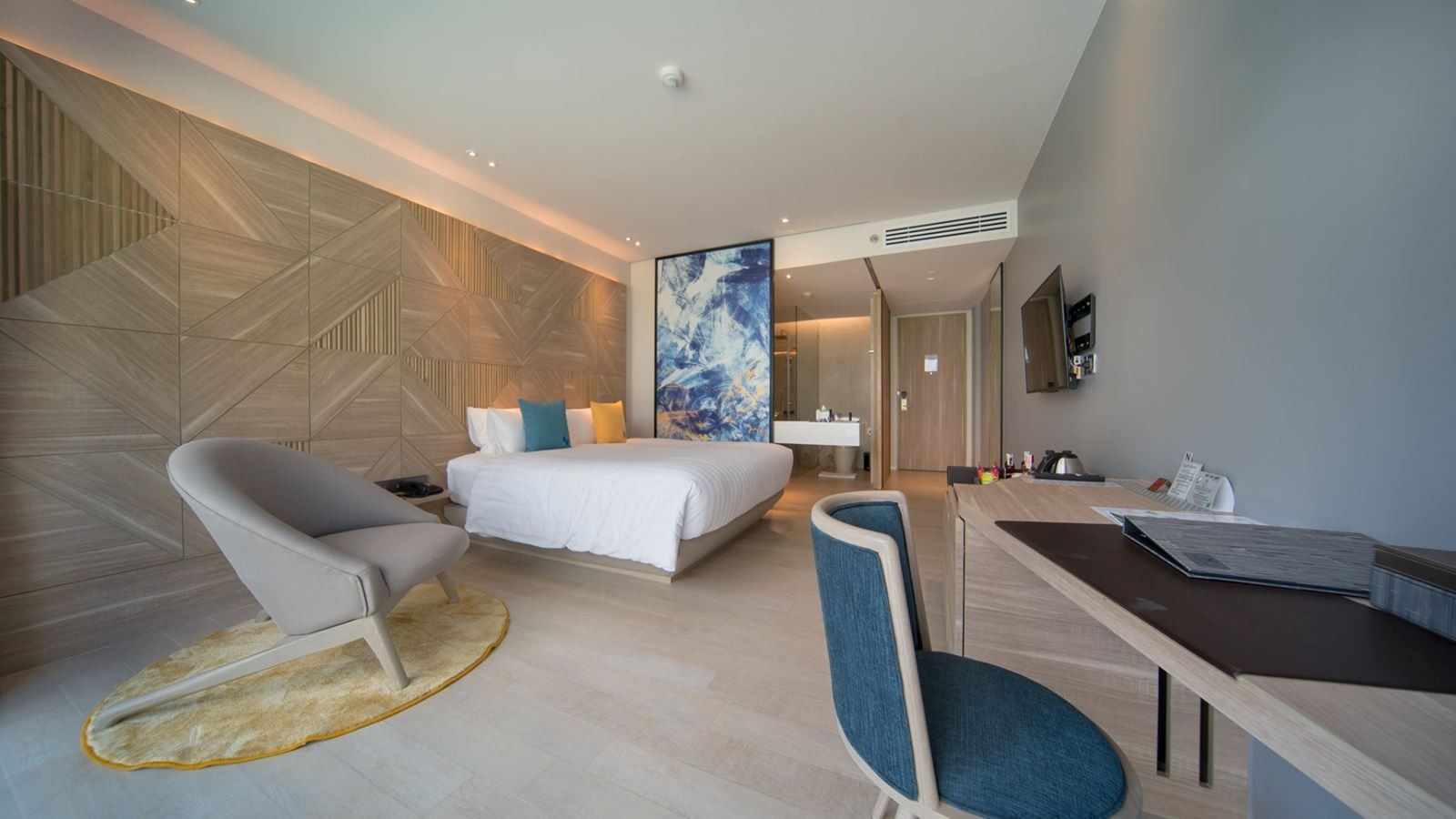rooms-deluxe-partial-seaview