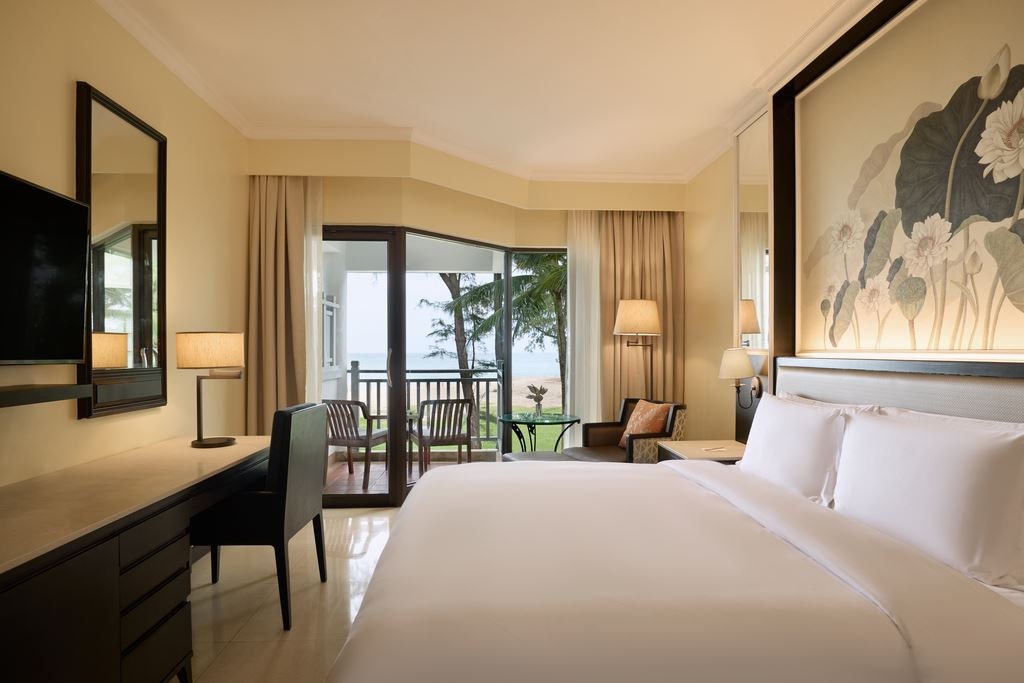 rooms-premier-ocean-front
