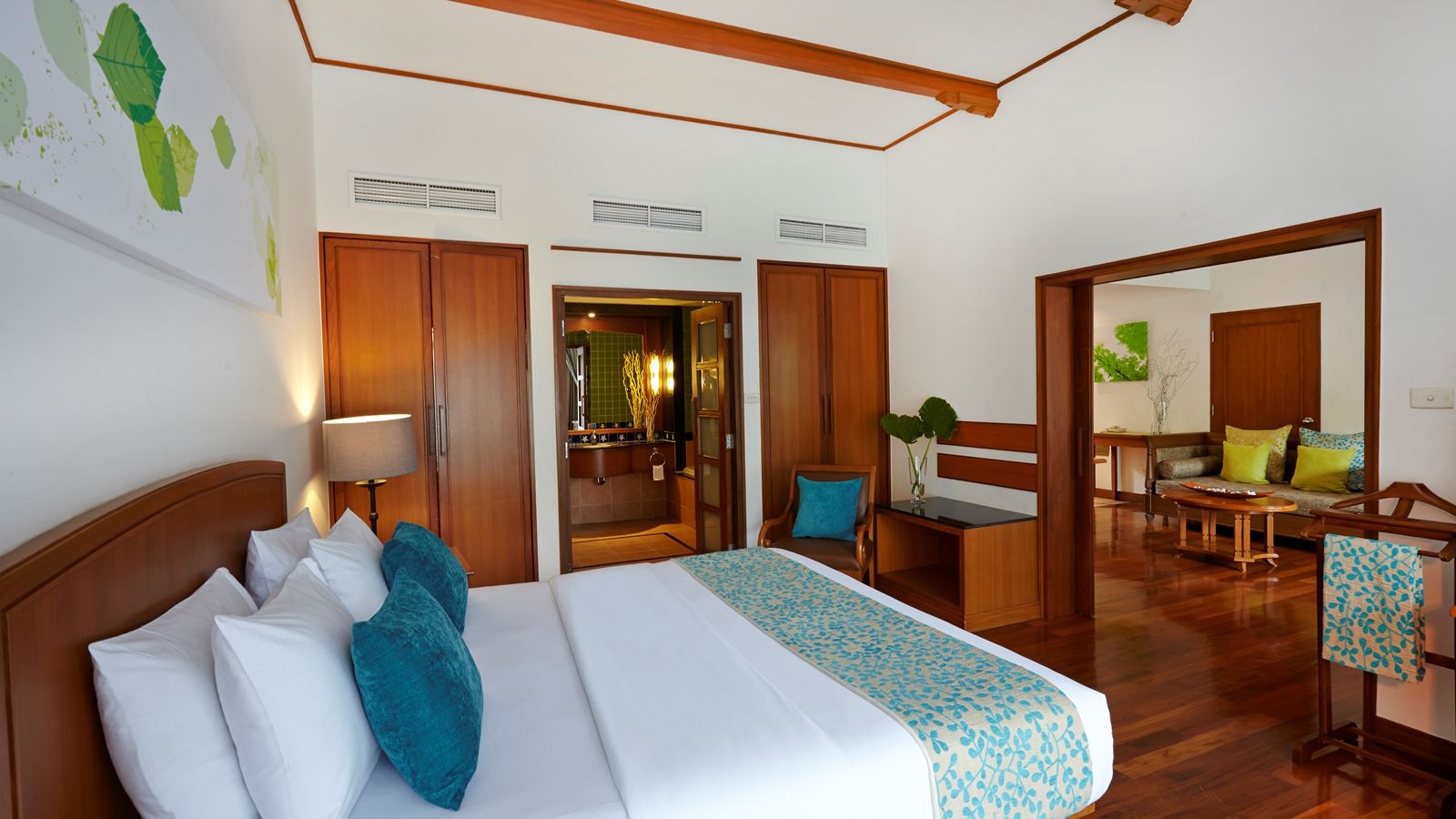 rooms-suite-room