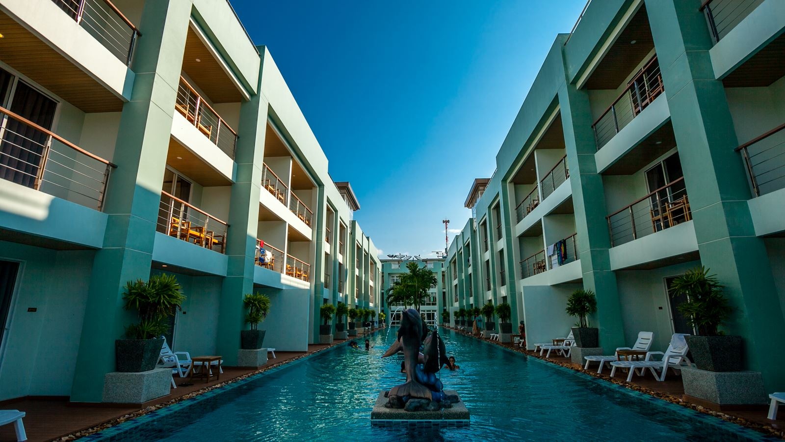 pools-outdoor-pool