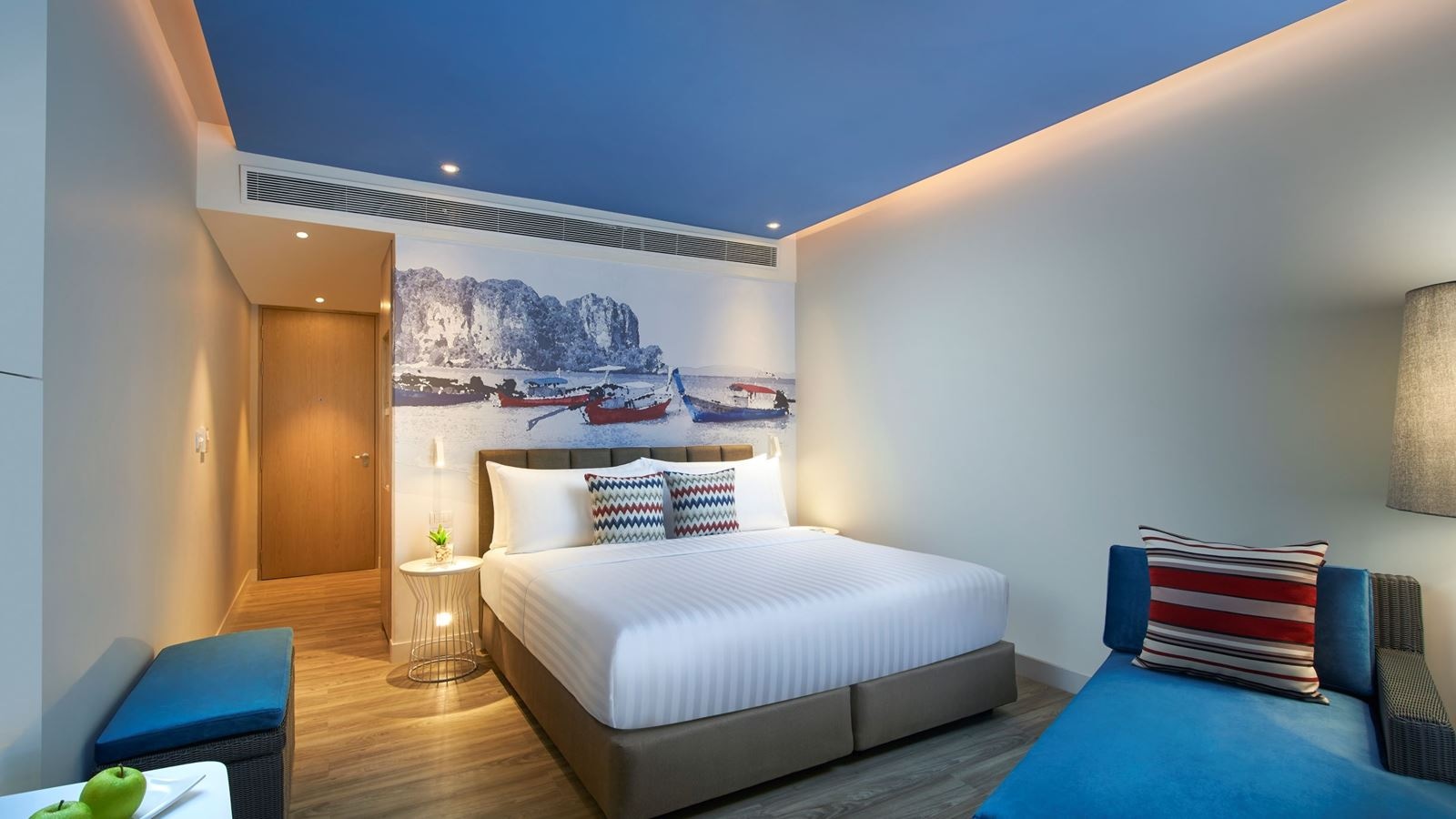 rooms-deluxe-room